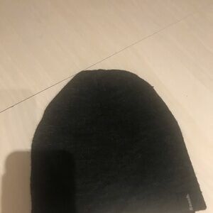 5/15$ Cozy Black Kids Beanie​​